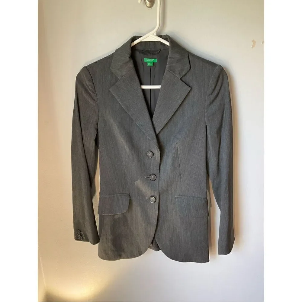 Vintage United Colors of Benetton, 3 Button Fitted Blazer, XS, Grey. Pockets!